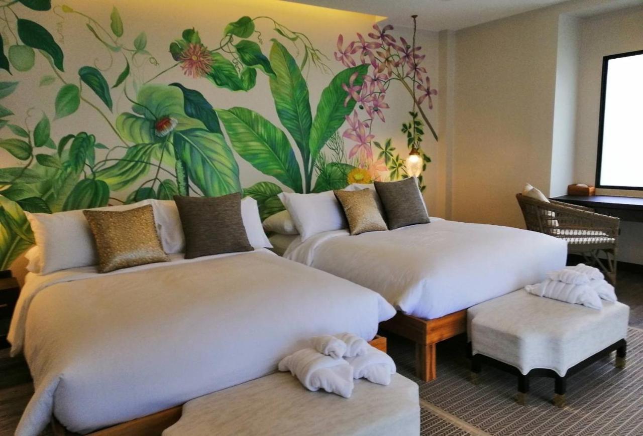 Tungtong Beach Villas Thap Sakae Exterior photo