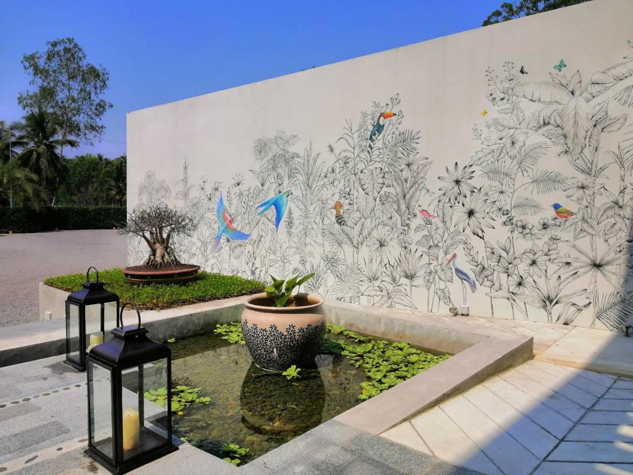 Tungtong Beach Villas Thap Sakae Exterior photo