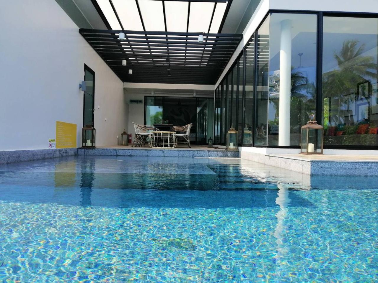 Tungtong Beach Villas Thap Sakae Exterior photo
