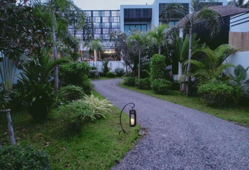 Tungtong Beach Villas Thap Sakae Exterior photo